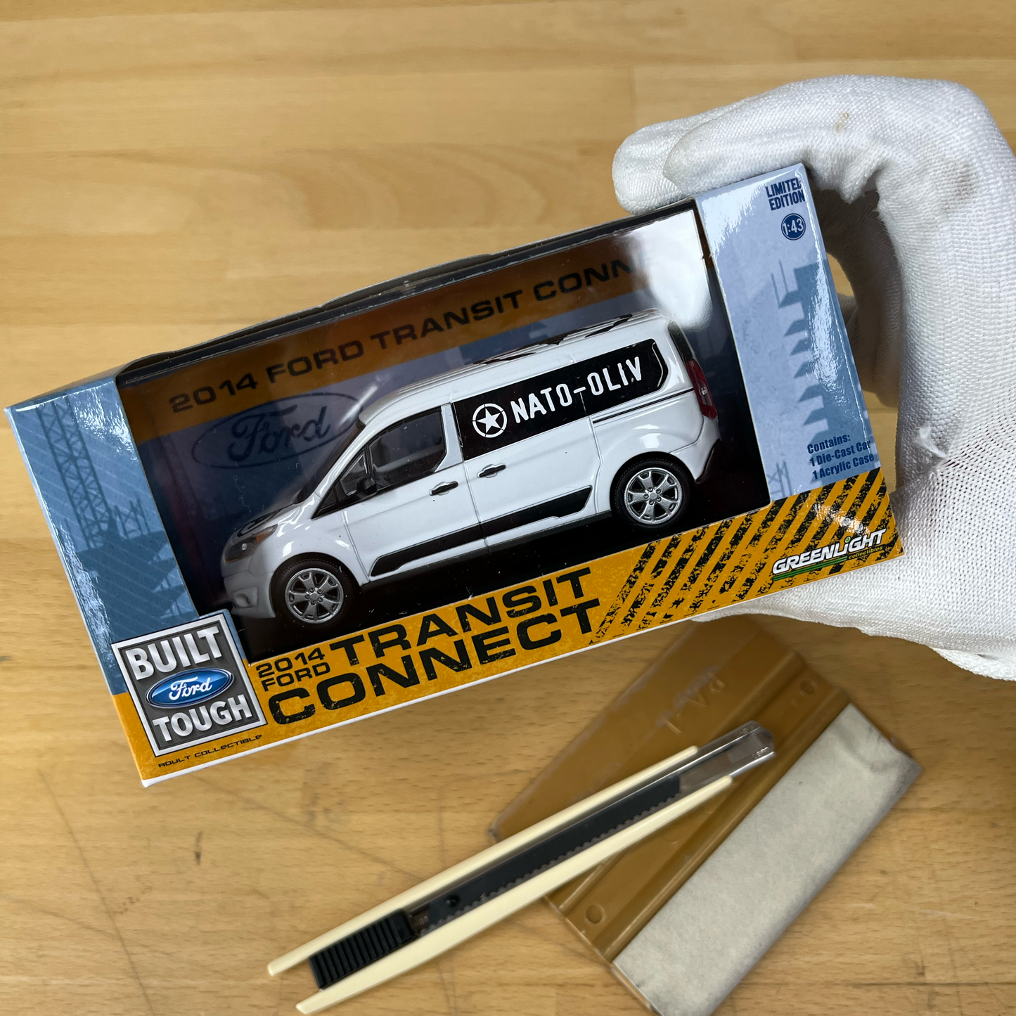 Nato-Oliv Modellauto